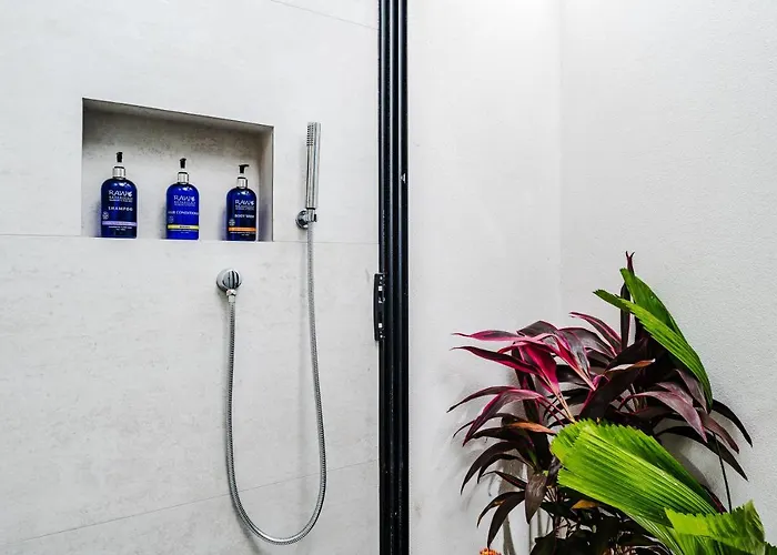 Mvillas Luxury With Club Access & Sauna Hotel