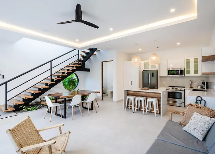 Mvillas Luxury With Club Access & Sauna Hotel 4*