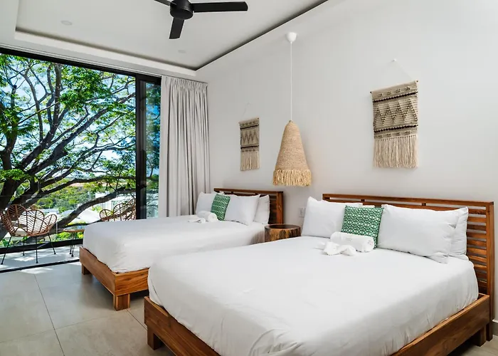Mvillas Luxury With Club Access & Sauna 4*