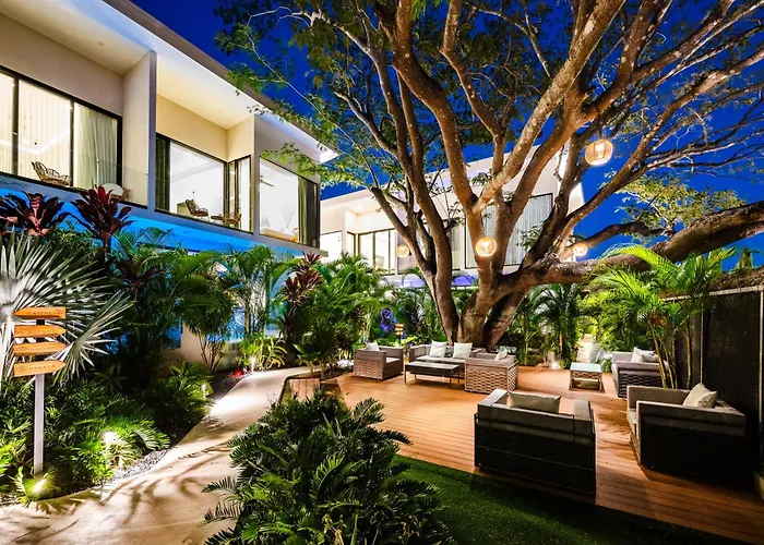 Hotel Mvillas Luxury With Club Access & Sauna