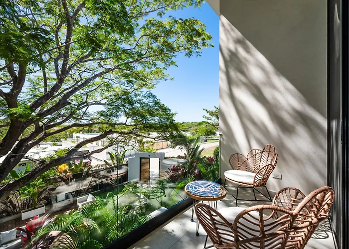 Hotel Mvillas Luxury With Club Access & Sauna