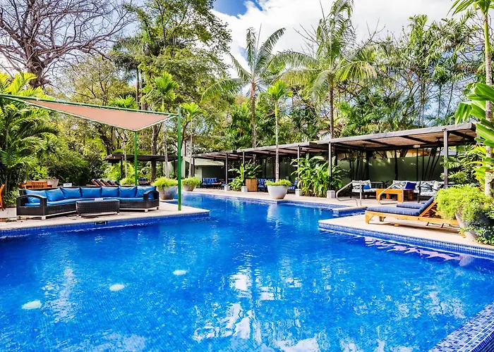 Hotel Mvillas Luxury With Club Access & Sauna 4*