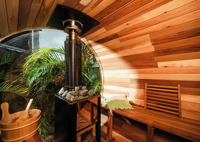 Mvillas Luxury With Club Access & Sauna