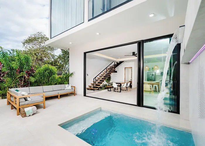 Mvillas Luxury With Club Access & Sauna