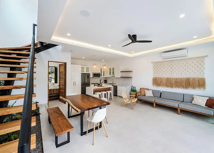 Mvillas Luxury With Club Access & Sauna 4*